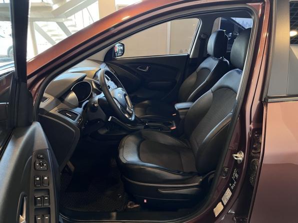 Hyundai ix35 I Рестайлинг с пробегом 2014 года, цена 1 100 000 рублей, 261826 км, внедорожник, Автокод Объявления