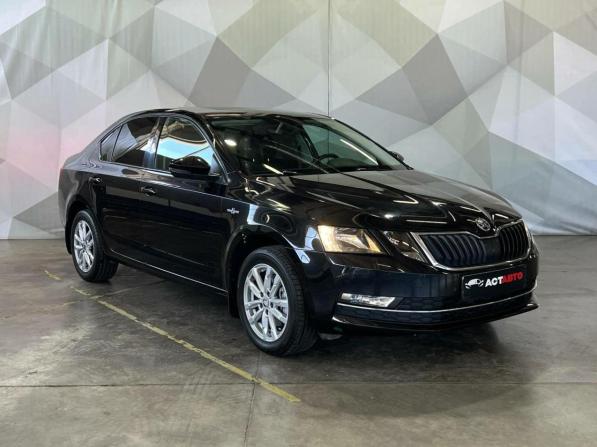 Skoda Octavia III (A7) Рестайлинг с пробегом 2019 года, цена 1 890 000 рублей, 46836 км, лифтбек, Автокод Объявления
