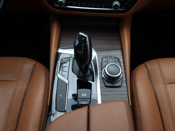 BMW 5 серии VII (G30/G31/G38) с пробегом 2020 года, цена 3 050 000 рублей, 129650 км, седан, Автокод Объявления