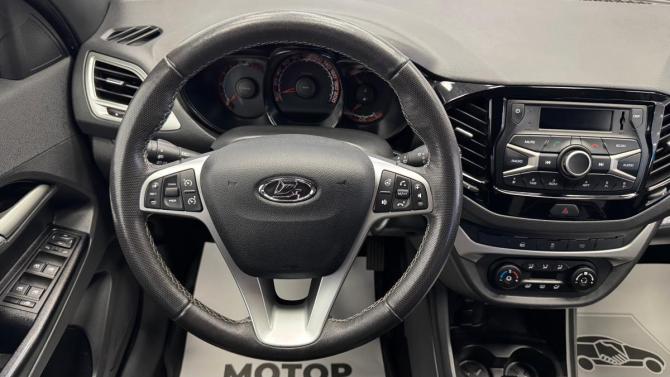 Lada (ВАЗ) Vesta I с пробегом 2021 года, цена 1 250 000 рублей, 49779 км, седан, Автокод Объявления