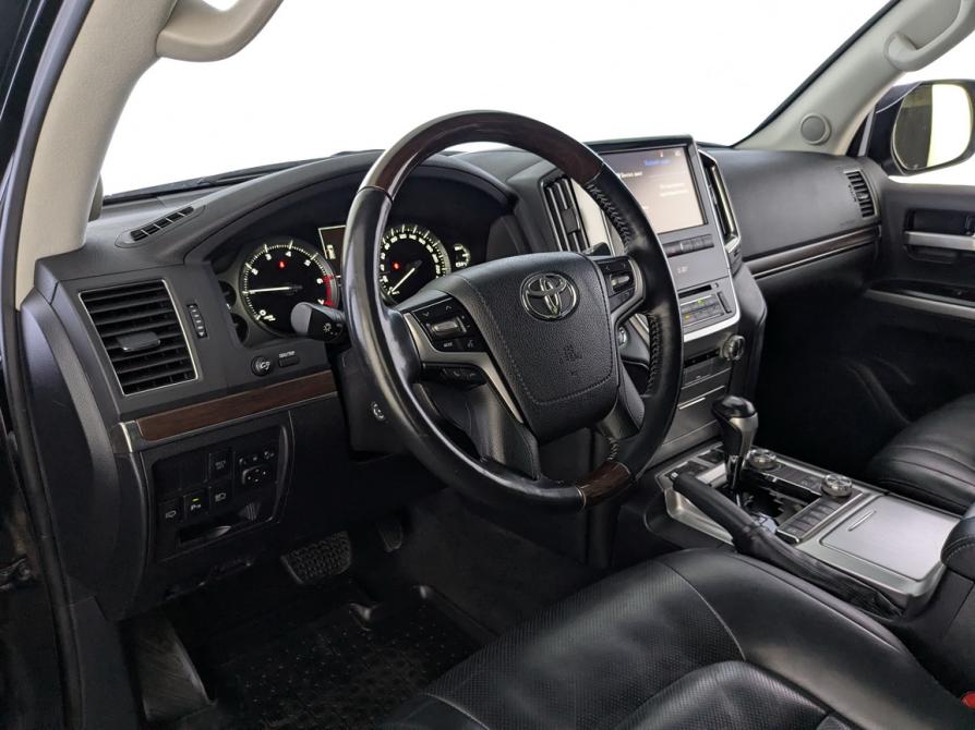 Toyota Land Cruiser 200 Series Рестайлинг 2 Москва  - изображение 21