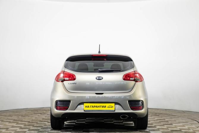 Kia Ceed II Рестайлинг с пробегом 2015 года, цена 1 649 000 рублей, 91700 км, хэтчбек, Автокод Объявления
