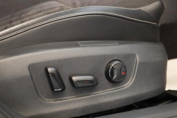 Skoda Superb III Рестайлинг с пробегом 2022 года, цена 3 529 000 рублей, 71394 км, лифтбек, Автокод Объявления