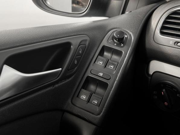 Volkswagen Golf VI с пробегом 2011 года, цена 749 900 рублей, 183226 км, хэтчбек, Автокод Объявления