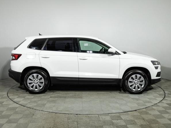 Skoda Karoq I с пробегом 2021 года, цена 2 189 700 рублей, 96966 км, внедорожник, Автокод Объявления