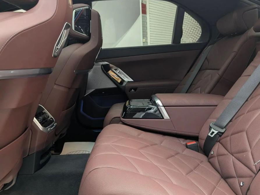 BMW 7 серии VII (G70) Воронеж  - изображение 18