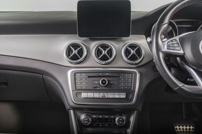 Mercedes-Benz CLA I (C117 X117) Рестайлинг с пробегом 2018 года, цена 1 649 000 рублей, 132000 км, универсал, Автокод Объявления