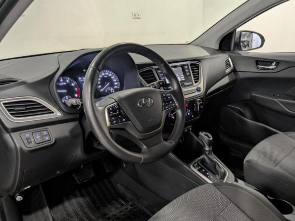 Hyundai Solaris II с пробегом 2020 года, цена 1 740 000 рублей, 16497 км, седан, Автокод Объявления
