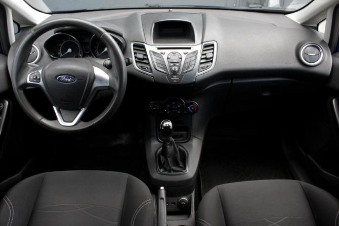 Ford Fiesta Mk6 Рестайлинг с пробегом 2016 года, цена 860 000 рублей, 124594 км, седан, Автокод Объявления