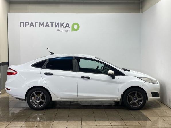 Ford Fiesta Mk6 Рестайлинг с пробегом 2017 года, цена 599 000 рублей, 236000 км, седан, Автокод Объявления