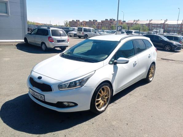 Kia Ceed II с пробегом 2013 года, цена 870 000 рублей, 202000 км, универсал, Автокод Объявления