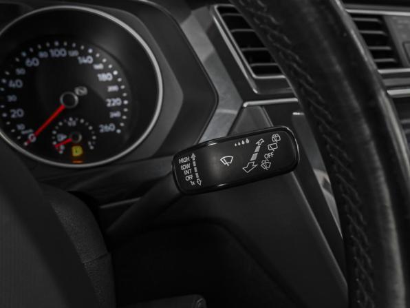 Volkswagen Tiguan II Рестайлинг с пробегом 2021 года, цена 2 374 000 рублей, 109571 км, внедорожник, Автокод Объявления