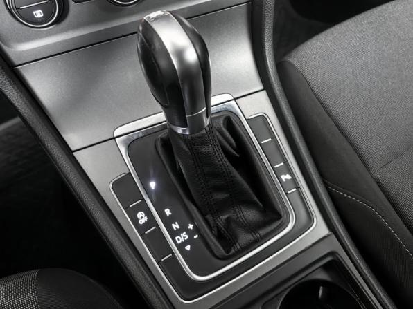 Volkswagen Golf VII с пробегом 2014 года, цена 999 000 рублей, 248330 км, хэтчбек, Автокод Объявления