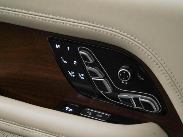 Land Rover Range Rover IV Рестайлинг с пробегом 2019 года, цена 11 935 050 рублей, 41241 км, внедорожник, Автокод Объявления