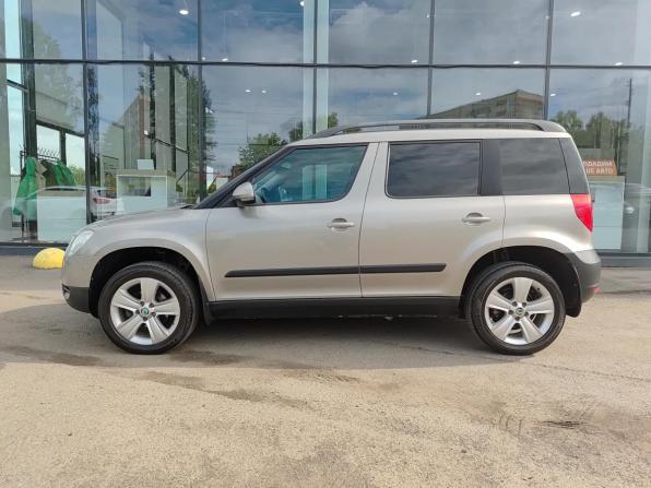Skoda Yeti I Рестайлинг с пробегом 2013 года, цена 950 000 рублей, 131822 км, внедорожник, Автокод Объявления