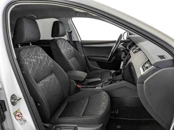 Skoda Octavia III (A7) Рестайлинг с пробегом 2019 года, цена 1 913 500 рублей, 148647 км, лифтбек, Автокод Объявления