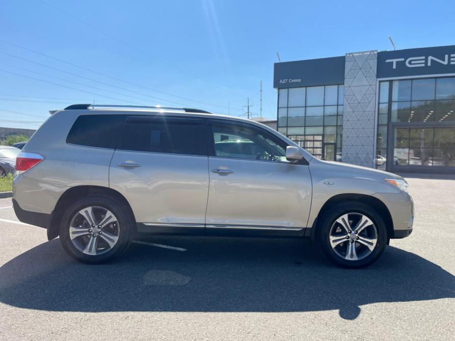 Toyota Highlander II (XU40) Рестайлинг Томск  - изображение 9