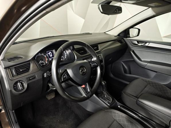Skoda Rapid II с пробегом 2020 года, цена 1 295 000 рублей, 131288 км, лифтбек, Автокод Объявления