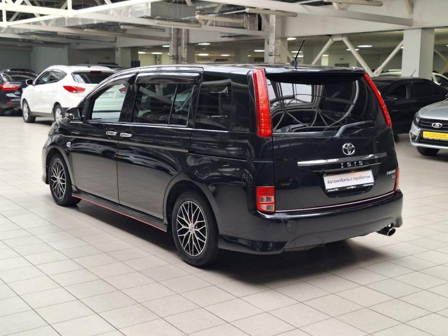 Toyota ISis I Рестайлинг Челябинск  - изображение 5