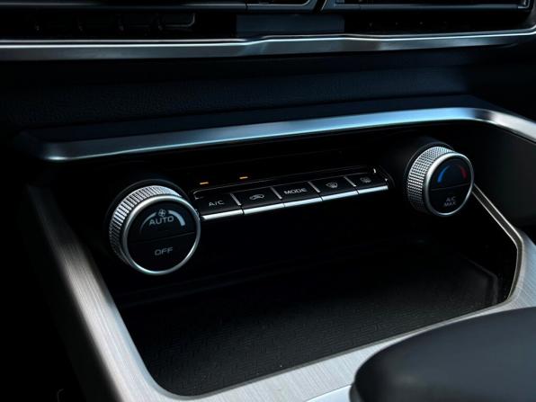 Geely Coolray I с пробегом 2024 года, цена 2 098 500 рублей, 35926 км, внедорожник, Автокод Объявления