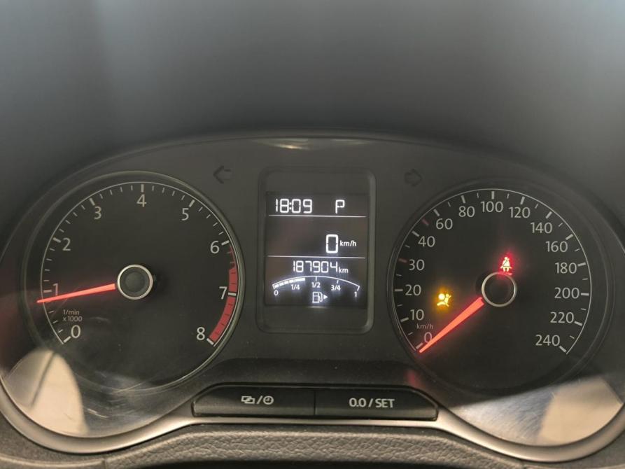 Volkswagen Polo V Рестайлинг Казань  - изображение 16