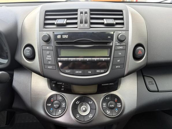 Toyota RAV4 III (XA30) Рестайлинг с пробегом 2011 года, цена 1 315 000 рублей, 134887 км, внедорожник, Автокод Объявления