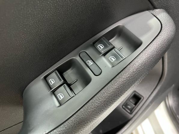 Volkswagen Jetta VI Рестайлинг с пробегом 2018 года, цена 1 160 000 рублей, 159059 км, седан, Автокод Объявления