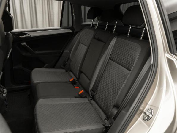 Volkswagen Tiguan II с пробегом 2017 года, цена 1 900 000 рублей, 241775 км, внедорожник, Автокод Объявления