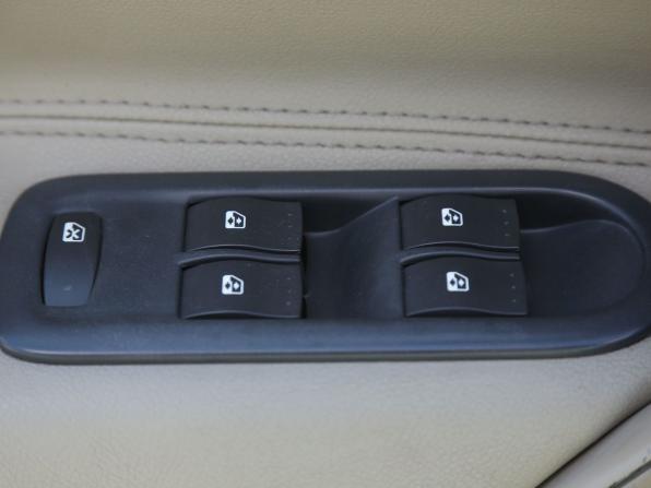 Renault Megane II Рестайлинг с пробегом 2007 года, цена 273 000 рублей, 218638 км, седан, Автокод Объявления