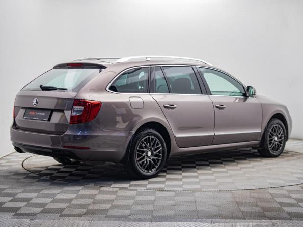 Skoda Superb II Рестайлинг с пробегом 2014 года, цена 1 295 000 рублей, 270000 км, универсал, Автокод Объявления