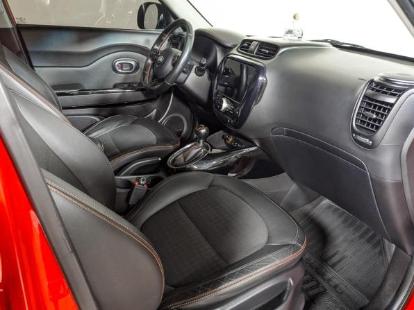 Kia Soul II Рестайлинг с пробегом 2016 года, цена 1 465 000 рублей, 194000 км, хэтчбек, Автокод Объявления
