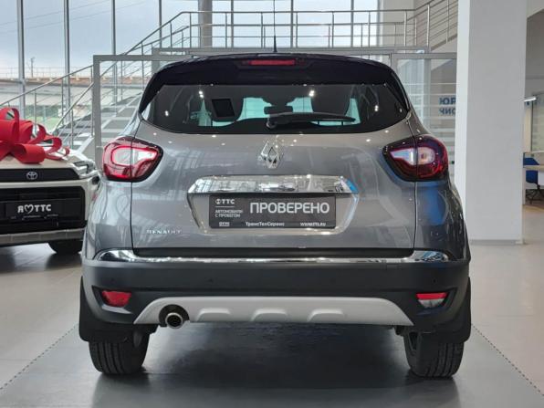 Renault Kaptur I с пробегом 2017 года, цена 1 369 000 рублей, 63796 км, внедорожник, Автокод Объявления