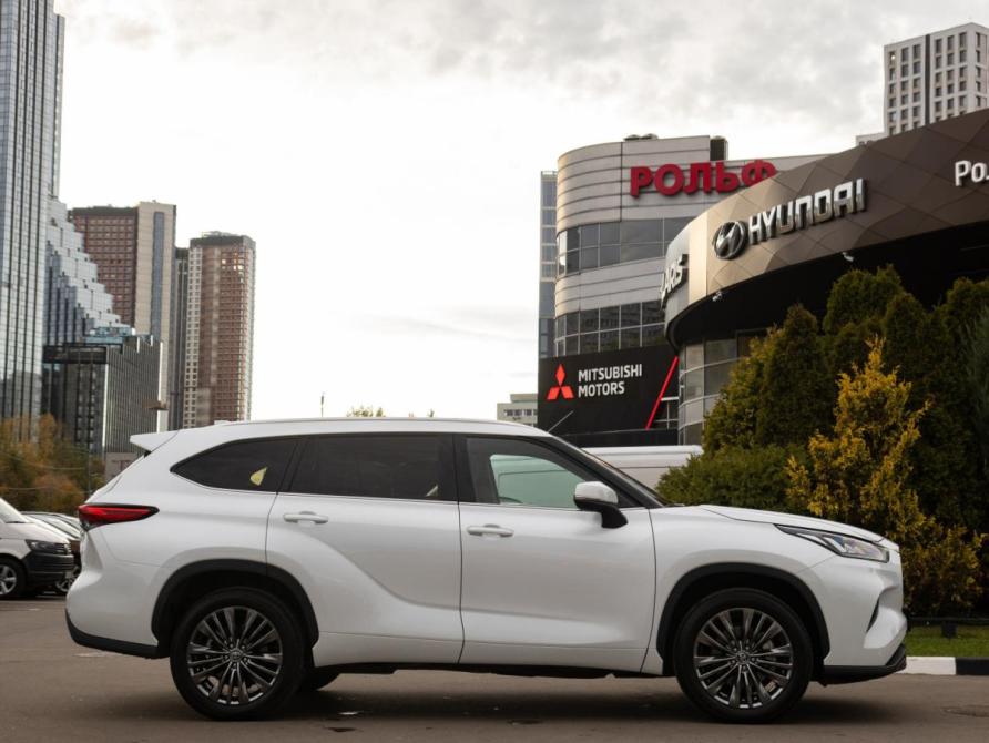 Toyota Highlander IV (XU70) Москва  - изображение 3