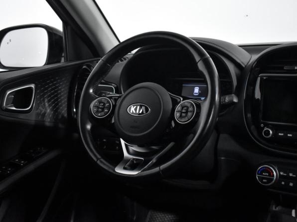 Kia Soul III с пробегом 2021 года, цена 1 837 980 рублей, 127000 км, хэтчбек, Автокод Объявления