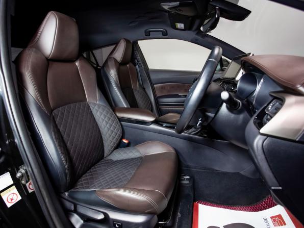 Toyota C-HR I с пробегом 2017 года, цена 1 795 000 рублей, 88060 км, внедорожник, Автокод Объявления
