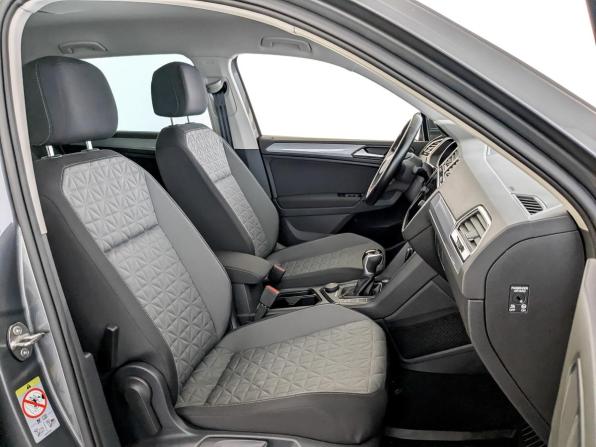 Volkswagen Tiguan II Рестайлинг с пробегом 2021 года, цена 3 650 000 рублей, 62212 км, внедорожник, Автокод Объявления
