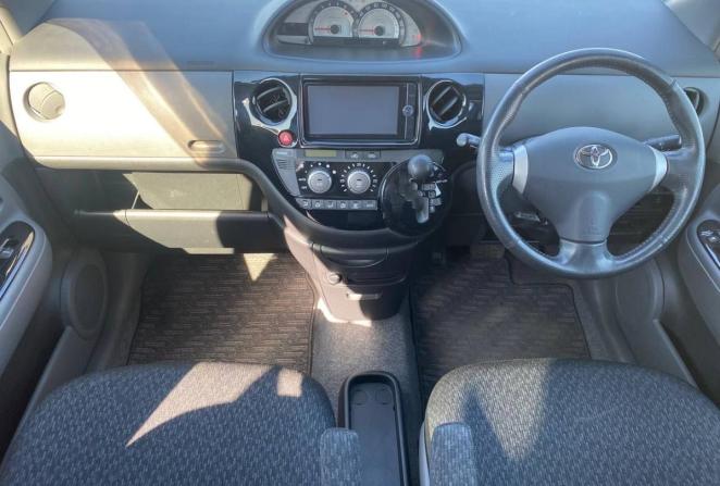 Toyota Sienta I Рестайлинг 2 с пробегом 2013 года, цена 1 100 000 рублей, 103411 км, компактвэн, Автокод Объявления