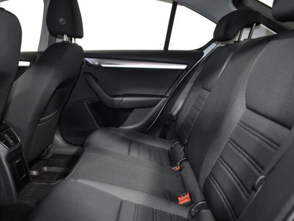 Skoda Octavia III (A7) Рестайлинг с пробегом 2018 года, цена 2 050 000 рублей, 89948 км, лифтбек, Автокод Объявления