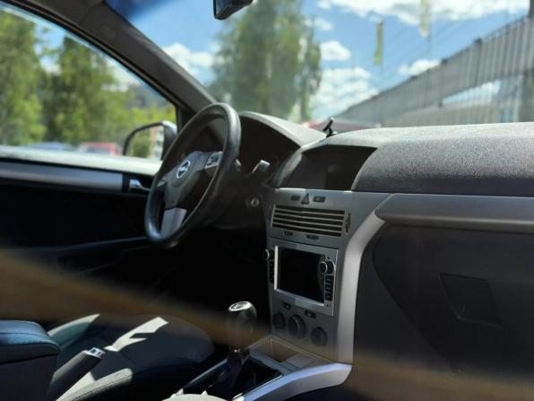 Opel Astra H Рестайлинг с пробегом 2010 года, цена 399 000 рублей, 238013 км, хэтчбек, Автокод Объявления