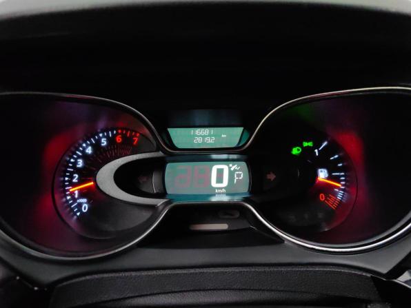 Renault Kaptur I Рестайлинг с пробегом 2021 года, цена 1 371 000 рублей, 116678 км, внедорожник, Автокод Объявления