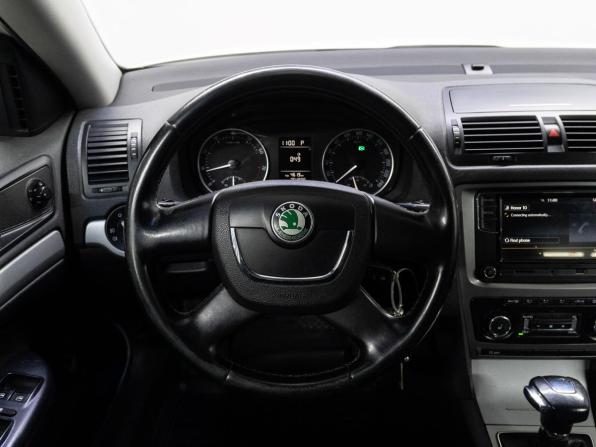 Skoda Octavia II (A5) Рестайлинг с пробегом 2013 года, цена 889 000 рублей, 254889 км, лифтбек, Автокод Объявления