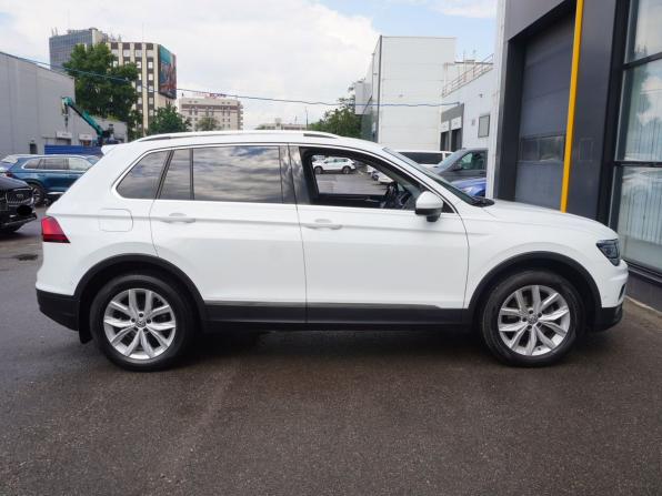 Volkswagen Tiguan II с пробегом 2020 года, цена 2 823 000 рублей, 92525 км, внедорожник, Автокод Объявления
