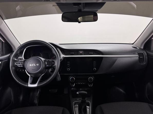 Kia Rio IV Рестайлинг с пробегом 2022 года, цена 1 679 000 рублей, 136000 км, седан, Автокод Объявления