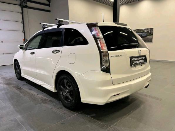 Honda Stream II Рестайлинг с пробегом 2012 года, цена 1 159 000 рублей, 214567 км, компактвэн, Автокод Объявления