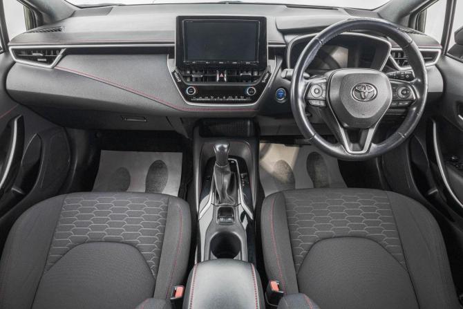 Toyota Corolla XII (E210) с пробегом 2018 года, цена 1 749 000 рублей, 129800 км, хэтчбек, Автокод Объявления
