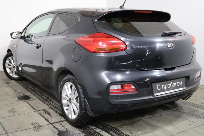 Kia Ceed II Рестайлинг с пробегом 2016 года, цена 999 000 рублей, 211000 км, хэтчбек, Автокод Объявления