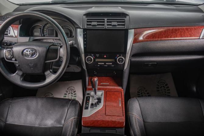Toyota Camry VII (XV50) с пробегом 2013 года, цена 1 689 000 рублей, 184000 км, седан, Автокод Объявления