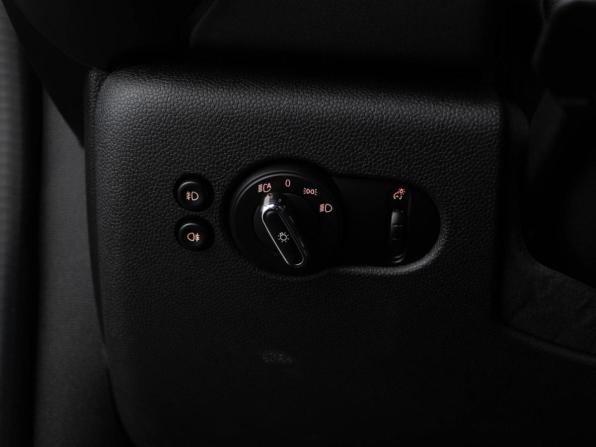 Mini Hatch III (F55/F56) с пробегом 2014 года, цена 1 848 055 рублей, 138663 км, хэтчбек, Автокод Объявления