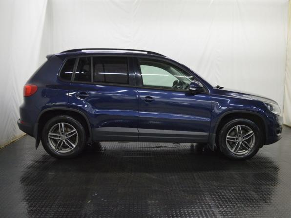 Volkswagen Tiguan I Рестайлинг с пробегом 2015 года, цена 970 000 рублей, 216939 км, внедорожник, Автокод Объявления