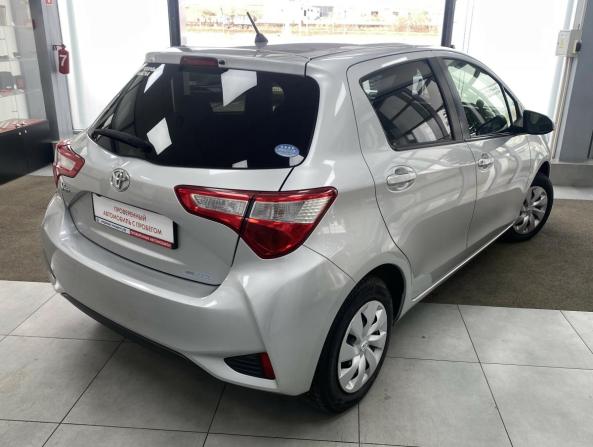 Toyota Vitz III (XP130) Рестайлинг 2 с пробегом 2018 года, цена 975 000 рублей, 101107 км, хэтчбек, Автокод Объявления